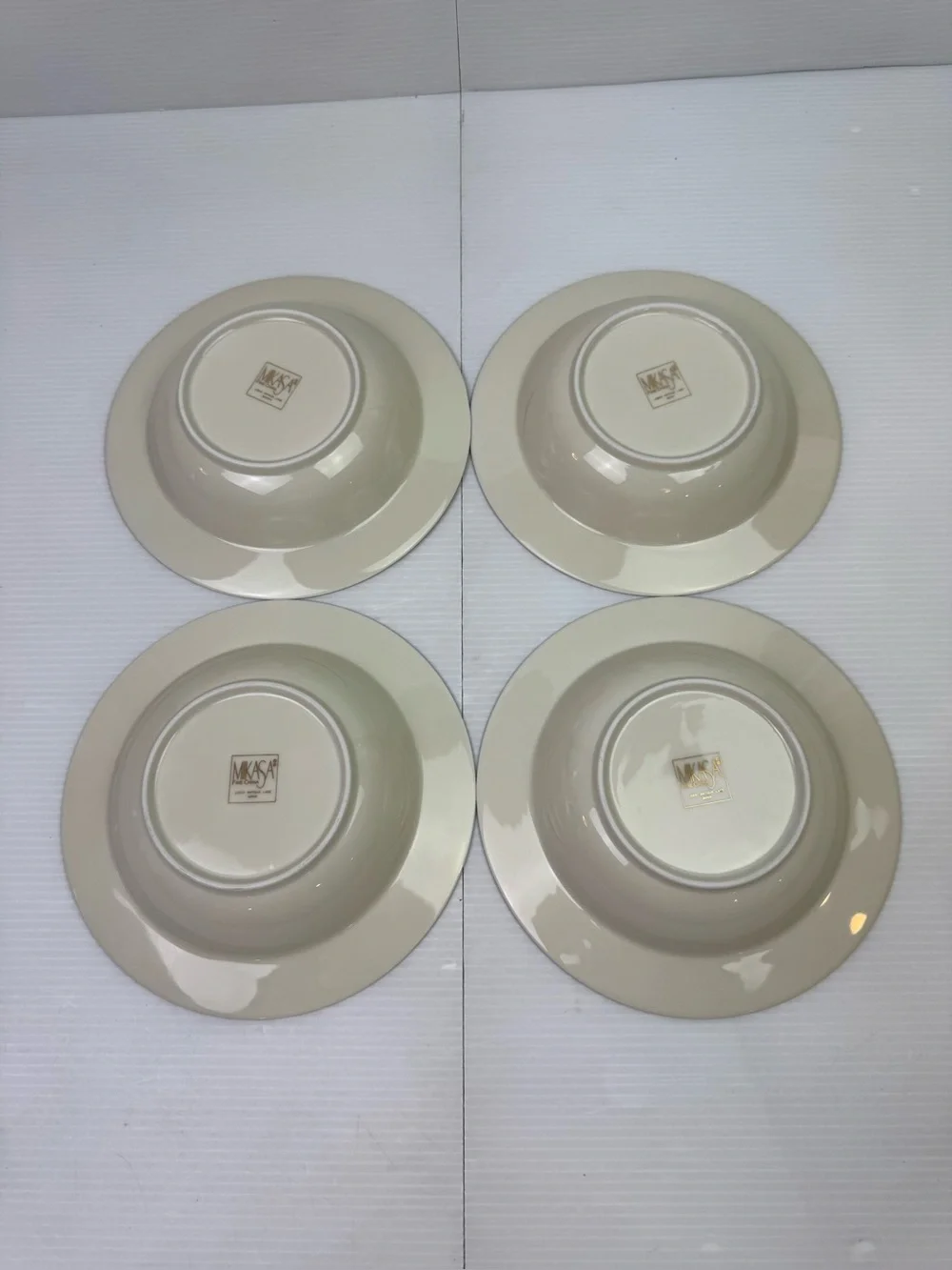 Lot Of 4 Mikasa Antique Lace Fruit Dessert Bowls 7” L5531 Japan Discontinued Ivo